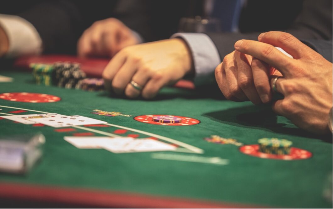 Learn How to Play Online Blackjack